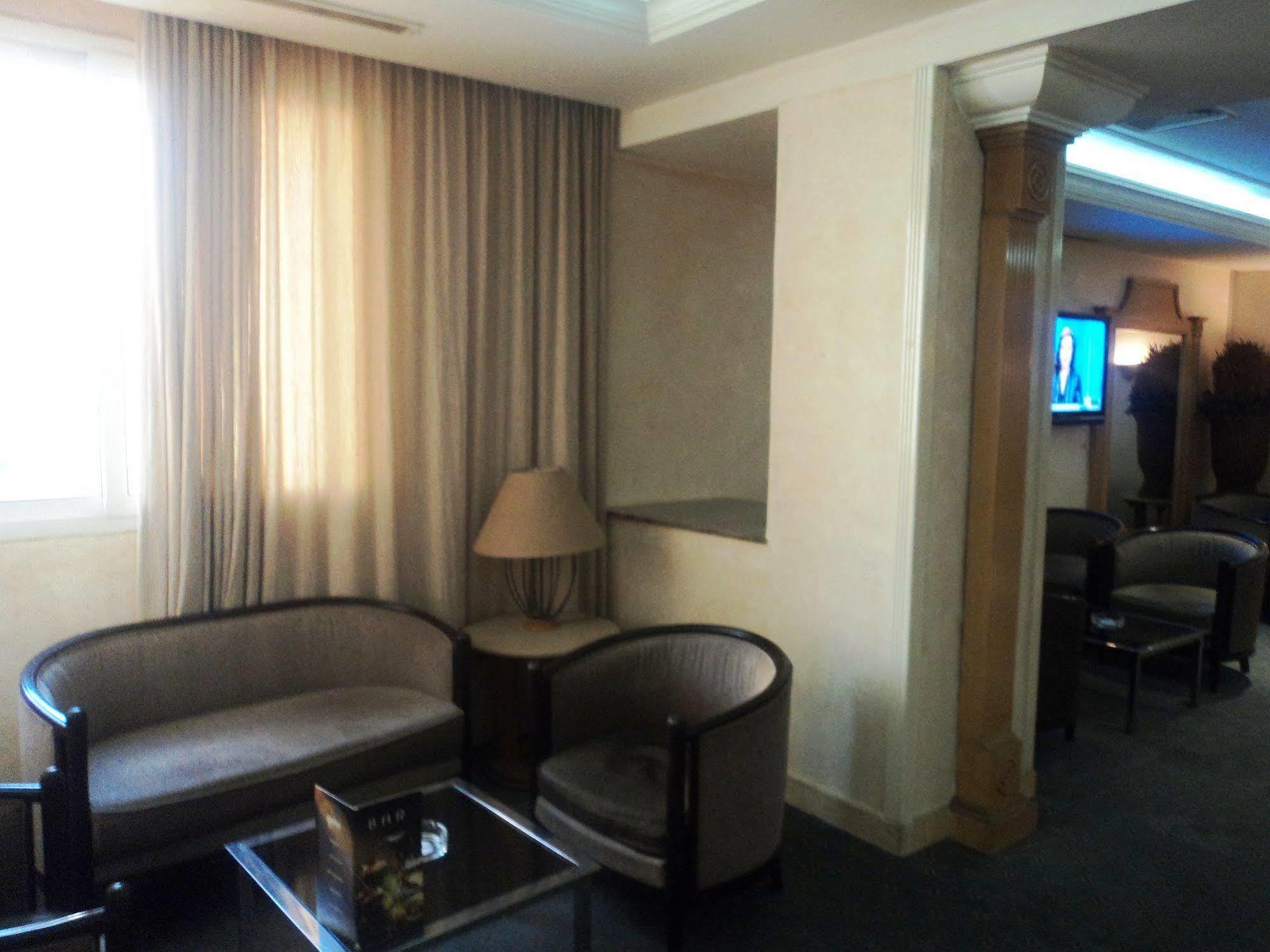 Hotel Ibn Khaldoun Tunis Exterior foto